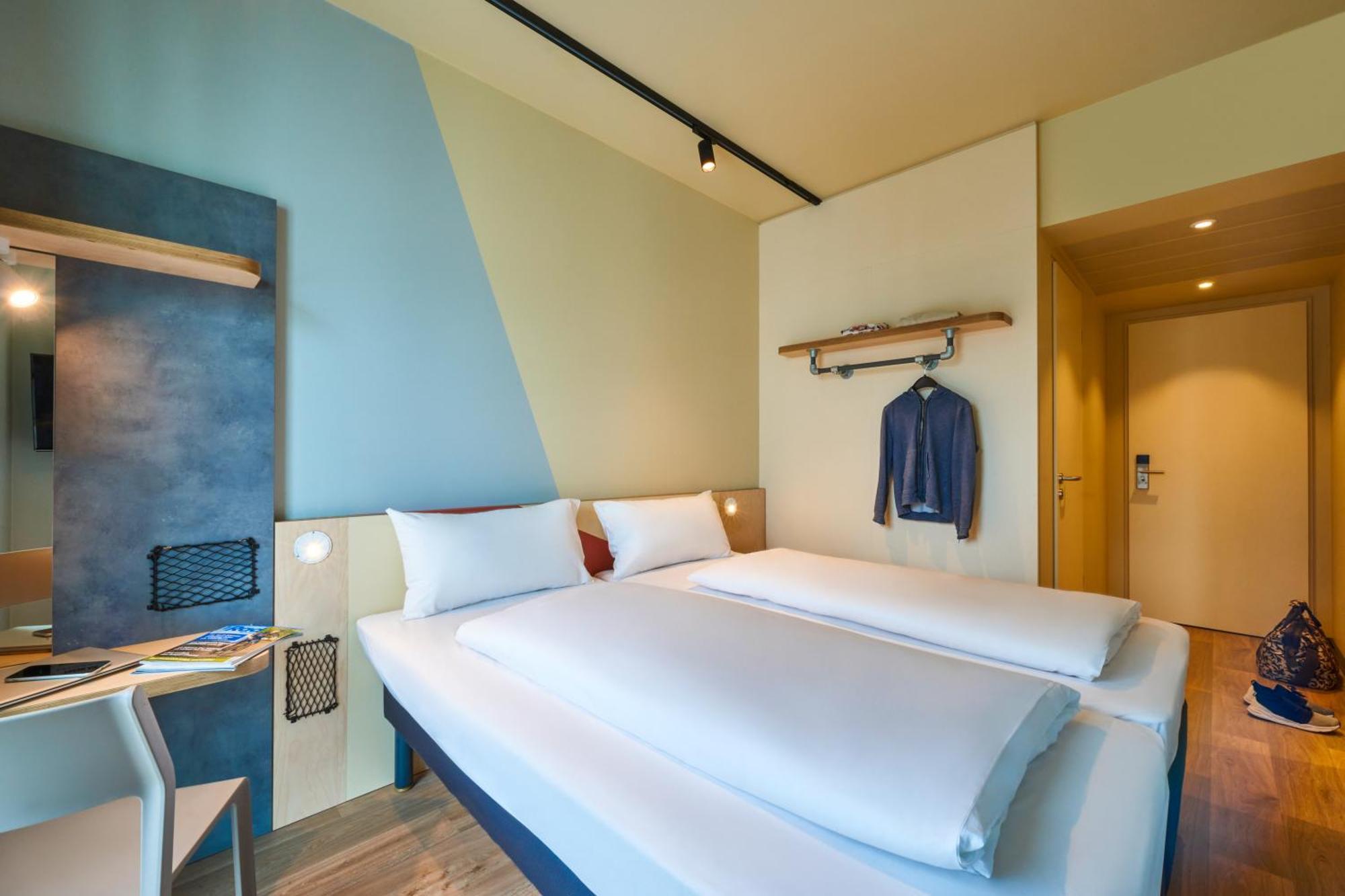 Ibis Budget Singen Buitenkant foto