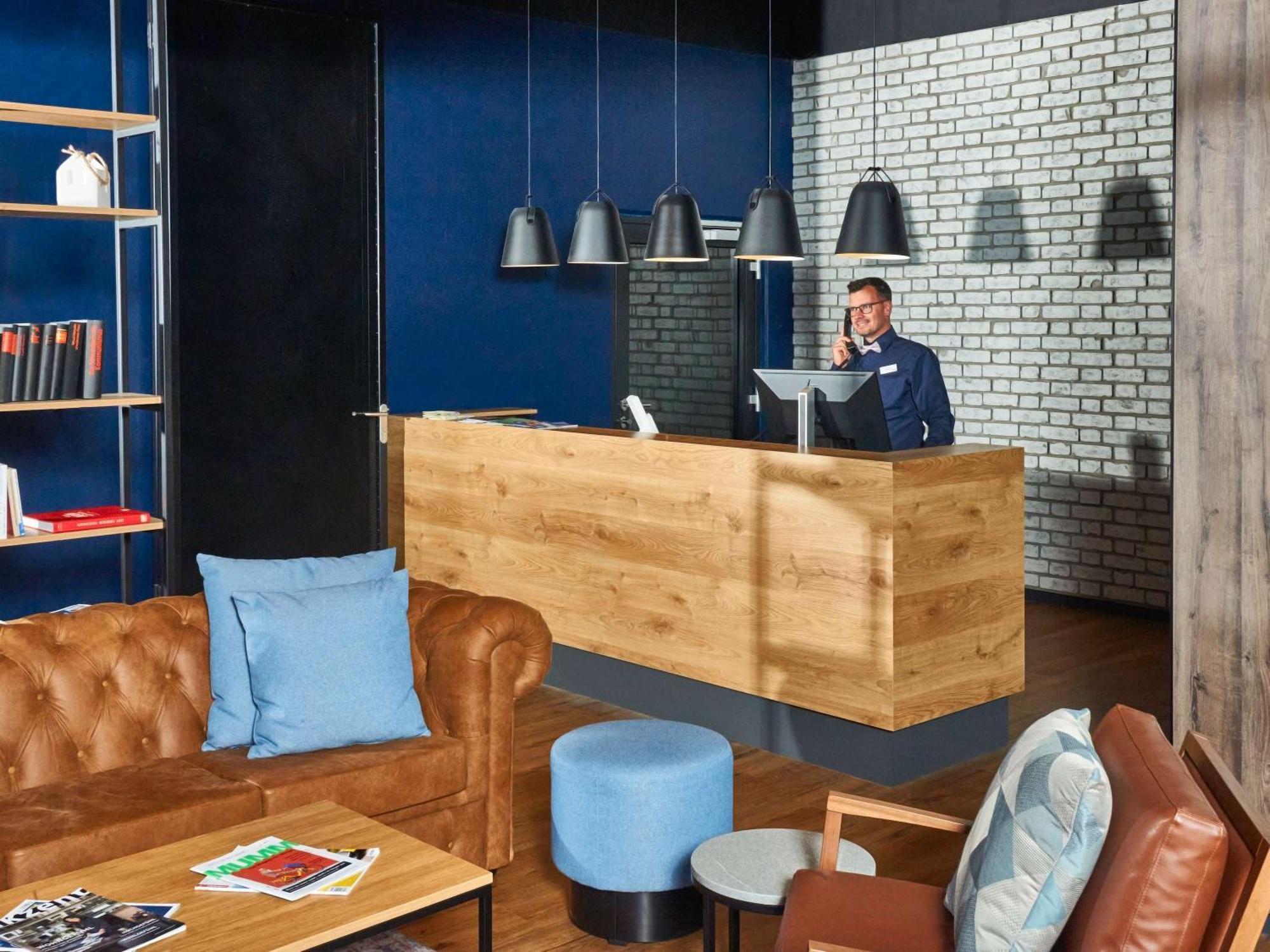 Ibis Budget Singen Buitenkant foto