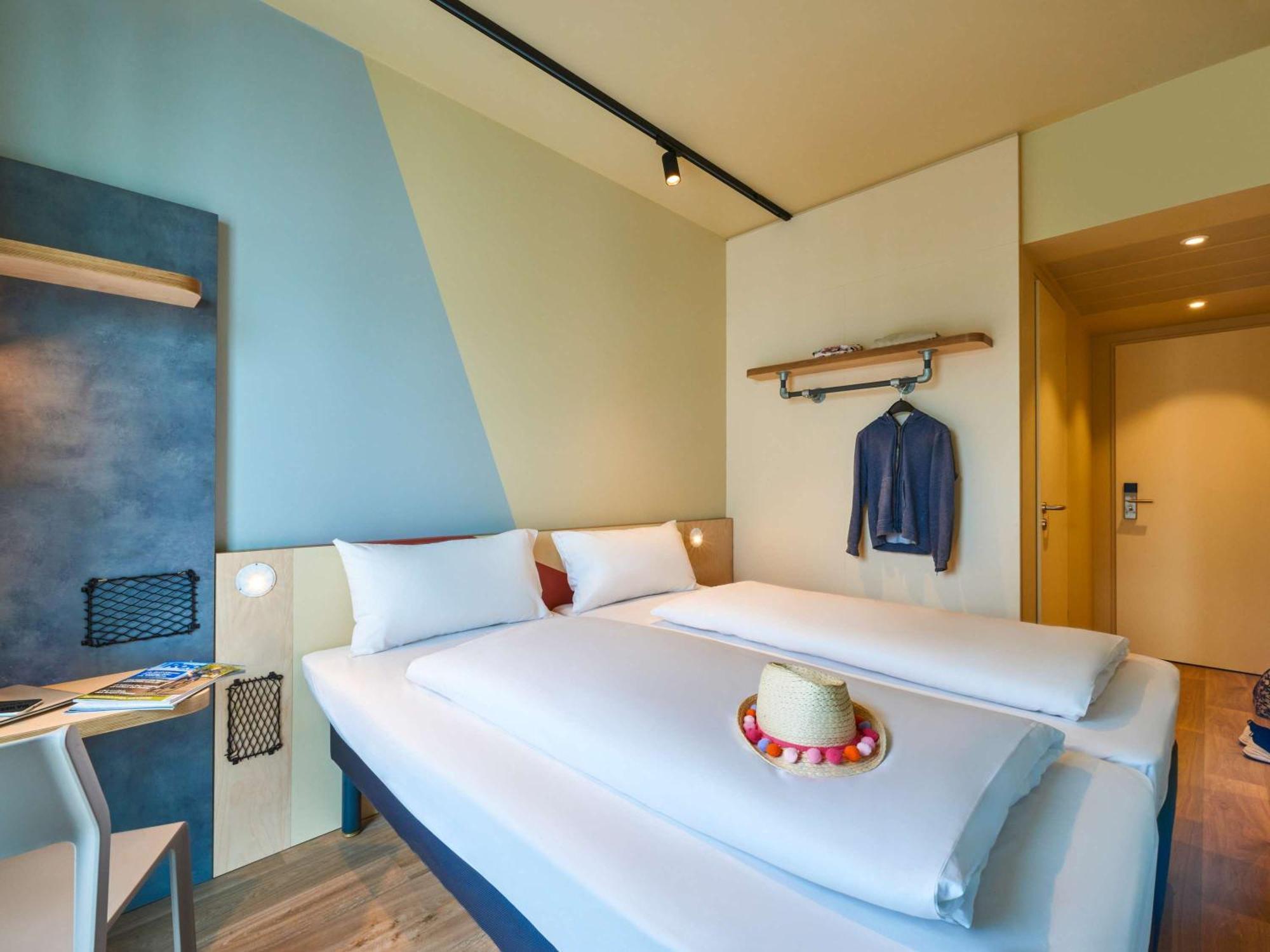 Ibis Budget Singen Buitenkant foto